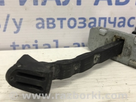 ФОТО Ограничитель двери передний правый для Mazda CX-5 KE (12-17) Київ