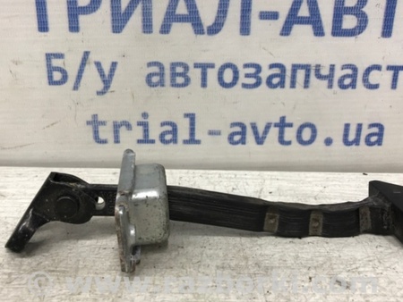 ФОТО Ограничитель двери задний правый для Mazda CX-5 KE (12-17) Киев