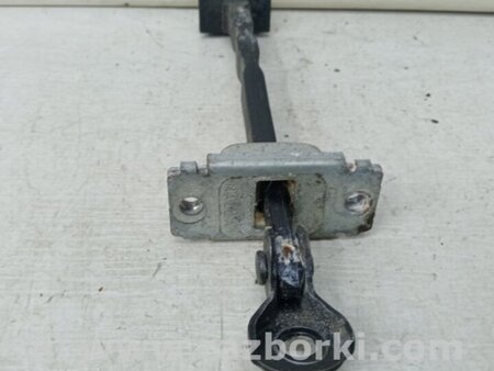 ФОТО Ограничитель двери задний правый для Mazda CX-5 KE (12-17) Киев