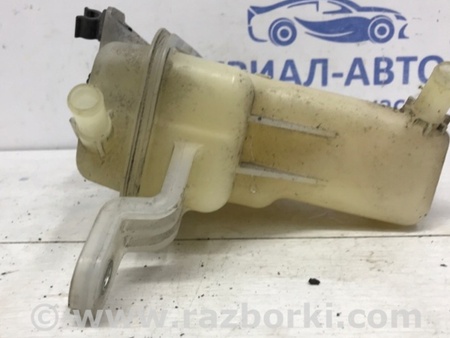 ФОТО Бачок радиатора (расширительный) для Toyota RAV-4 (15-18) Киев