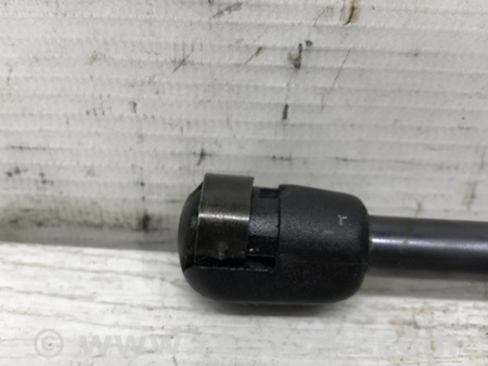 ФОТО Амортизатор капота для Hyundai Santa Fe DM (12-18) Киев