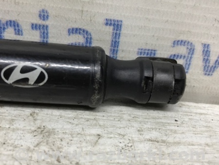ФОТО Амортизатор капота для Hyundai Santa Fe DM (12-18) Киев