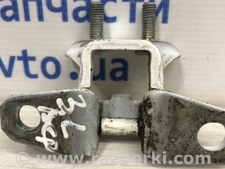 ФОТО Петля двери задней левой верхняя для Mitsubishi Outlander GF (2012-) Київ