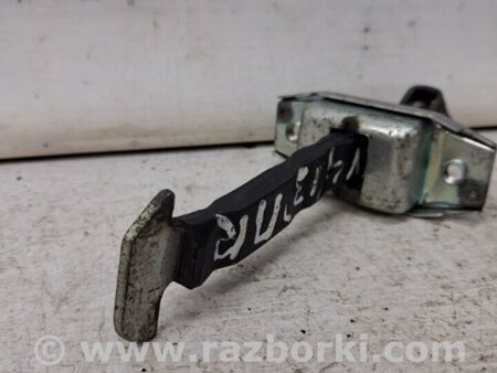 ФОТО Ограничитель двери передний правый для Toyota RAV-4 (15-18) Киев