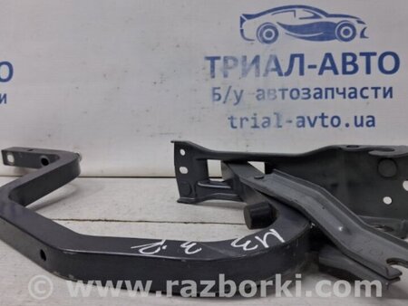 ФОТО Петля крышки багажника правая для Mazda 3 BM/BN (2013-2019) (III) Київ