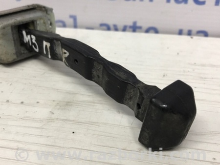 ФОТО Ограничитель двери передний правый для Mazda 3 BM/BN (2013-2019) (III) Київ