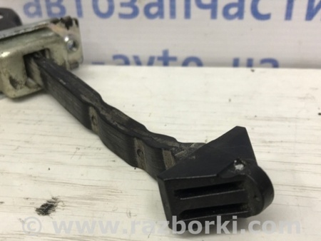 ФОТО Ограничитель двери задний правый для Mazda 3 BM/BN (2013-2019) (III) Київ