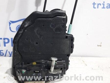 ФОТО Замок двери задний правый для Toyota Camry 50 XV55 (04.2014-07.2018)  Киев