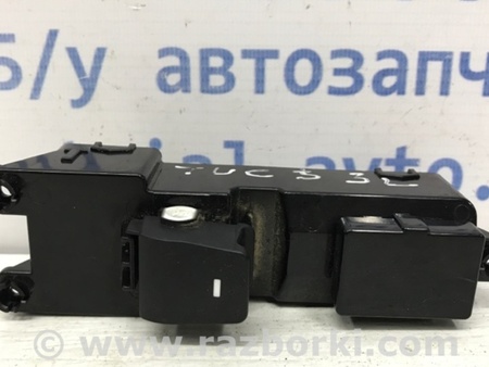 ФОТО Кнопка стеклоподъемника для Hyundai Tucson TL (15-20) Киев