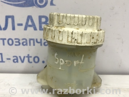 ФОТО Бачок главного тормозного цилиндра для Mitsubishi Pajero Sport (96-09) Київ