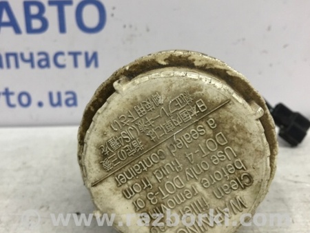 ФОТО Бачок главного тормозного цилиндра для Mitsubishi Pajero Sport (96-09) Киев