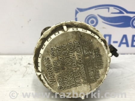 ФОТО Бачок главного тормозного цилиндра для Mitsubishi Pajero Sport (96-09) Киев