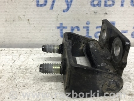 ФОТО Петля крышки багажника для Mitsubishi Pajero Sport (96-09) Киев