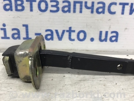 ФОТО Ограничитель двери передний левый для Mitsubishi Pajero Sport (96-09) Киев