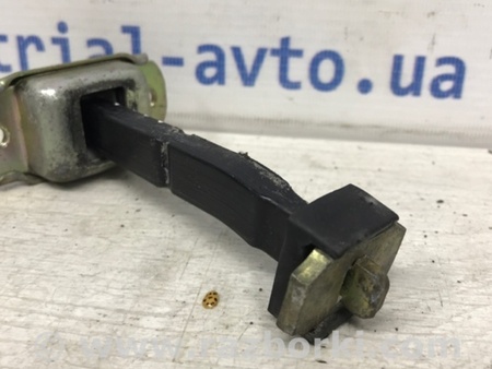 ФОТО Ограничитель двери передний правый для Mitsubishi Pajero Sport (96-09) Київ