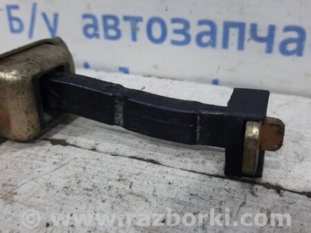 ФОТО Ограничитель двери задний левый для Mitsubishi Pajero Sport (96-09) Киев