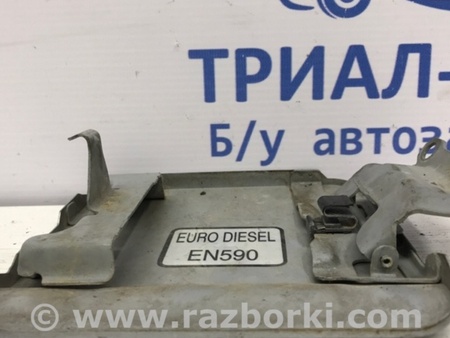 ФОТО Лючок бака для Mitsubishi Pajero Sport (96-09) Киев