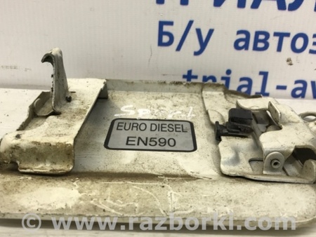 ФОТО Лючок бака для Mitsubishi Pajero Sport (96-09) Киев
