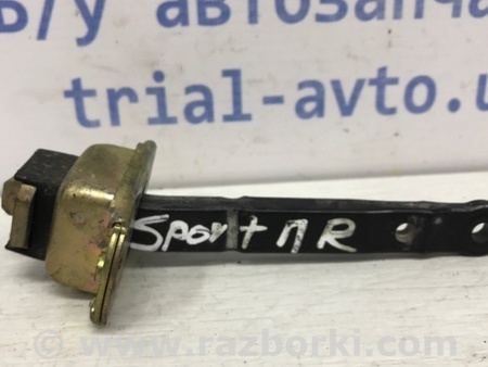 ФОТО Ограничитель двери передний правый для Mitsubishi Pajero Sport (96-09) Киев