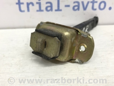 ФОТО Ограничитель двери передний правый для Mitsubishi Pajero Sport (96-09) Киев