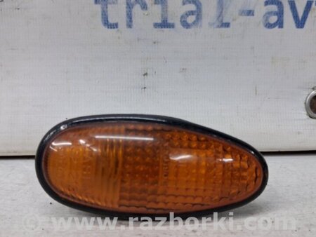ФОТО Повторитель поворотника для Mitsubishi Pajero Sport (96-09) Киев