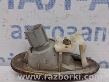 ФОТО Повторитель поворотника для Mitsubishi Pajero Sport (96-09) Киев