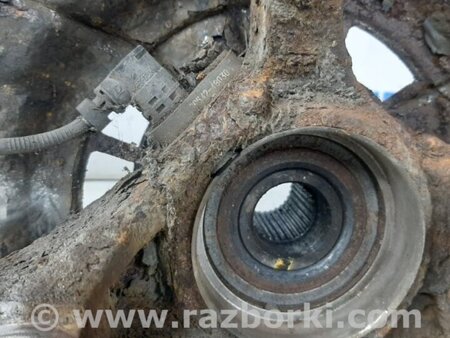 ФОТО Кулак поворотный правый со ступицей для Lexus RX350 Киев