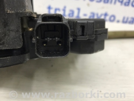 ФОТО Замок двери передний правый для Mitsubishi Outlander Киев