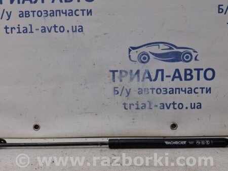 ФОТО Амортизатор крышки багажника для Lexus RX350 Київ