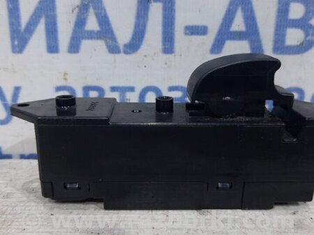 ФОТО Кнопка стеклоподъемника для Mitsubishi Outlander Киев