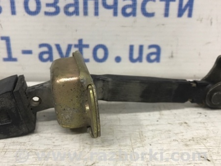 ФОТО Ограничитель двери задний правый для Mitsubishi Outlander Киев