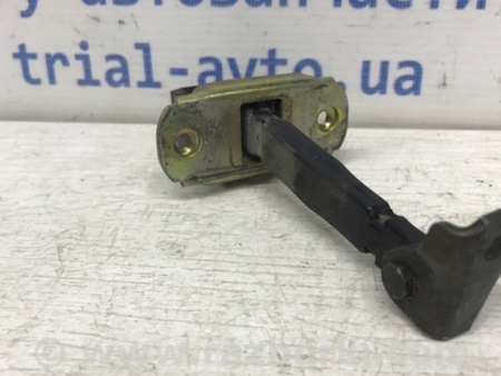 ФОТО Ограничитель двери задний правый для Mitsubishi Outlander Киев