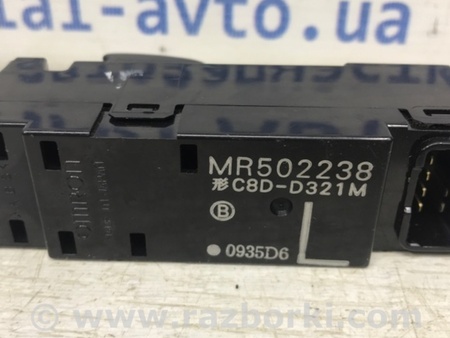 ФОТО Кнопка стеклоподъемника для Mitsubishi Outlander Київ