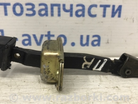 ФОТО Ограничитель двери передний правый для Mitsubishi Outlander Київ