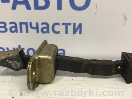 ФОТО Ограничитель двери передний правый для Mitsubishi Outlander Київ