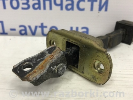 ФОТО Ограничитель двери передний правый для Mitsubishi Outlander Київ