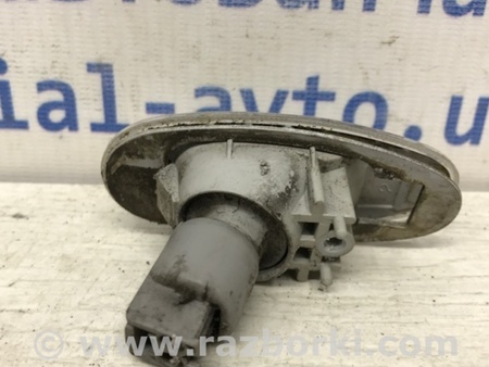 ФОТО Повторитель поворотника для Mitsubishi Outlander Киев