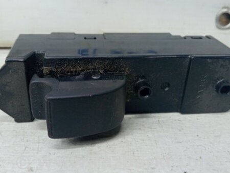 ФОТО Кнопка стеклоподъемника для Mitsubishi Outlander Киев