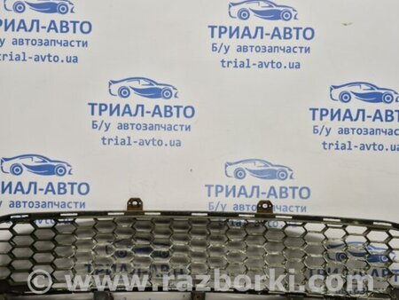 ФОТО Решетка бампера центральная для Mitsubishi L200 (06-14) Киев