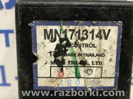 ФОТО Блок управления полным приводом для Mitsubishi L200 (06-14) Киев