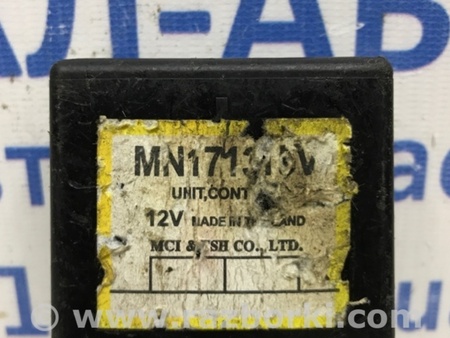 ФОТО Блок управления полным приводом для Mitsubishi L200 (06-14) Киев