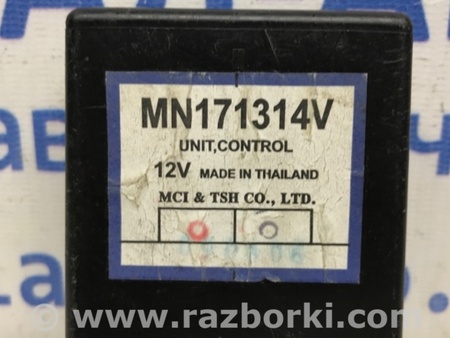 ФОТО Блок управления полным приводом для Mitsubishi L200 (06-14) Киев