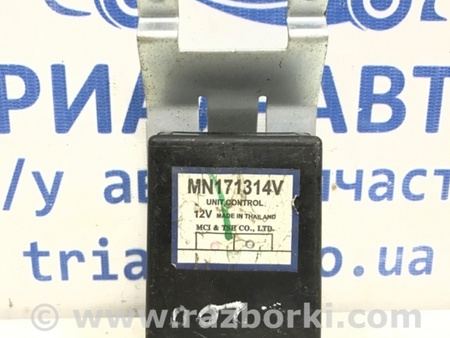 ФОТО Блок управления полным приводом для Mitsubishi L200 (06-14) Киев