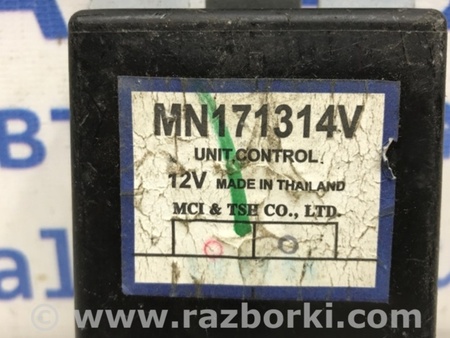 ФОТО Блок управления полным приводом для Mitsubishi L200 (06-14) Киев
