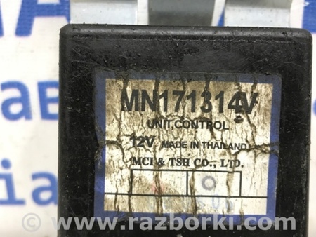ФОТО Блок управления полным приводом для Mitsubishi L200 (06-14) Киев