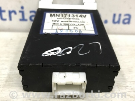 ФОТО Блок управления полным приводом для Mitsubishi L200 (06-14) Киев