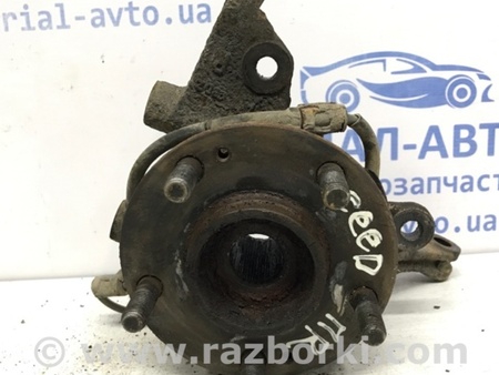 ФОТО Кулак поворотный правый со ступицей для KIA Ceed Киев