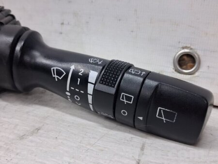 ФОТО Переключатель подрулевой правый(дворники) для KIA Ceed Киев