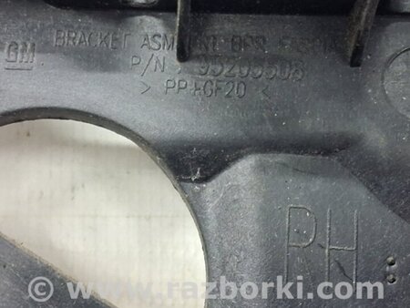 ФОТО Кронштейн бампера передний правый для Chevrolet Captiva Київ