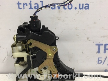 ФОТО Замок двери передний правый для Mitsubishi L200 (06-14) Киев